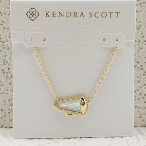 Kendra Scott Gold Cheer Necklace with Mother-of-Pearl